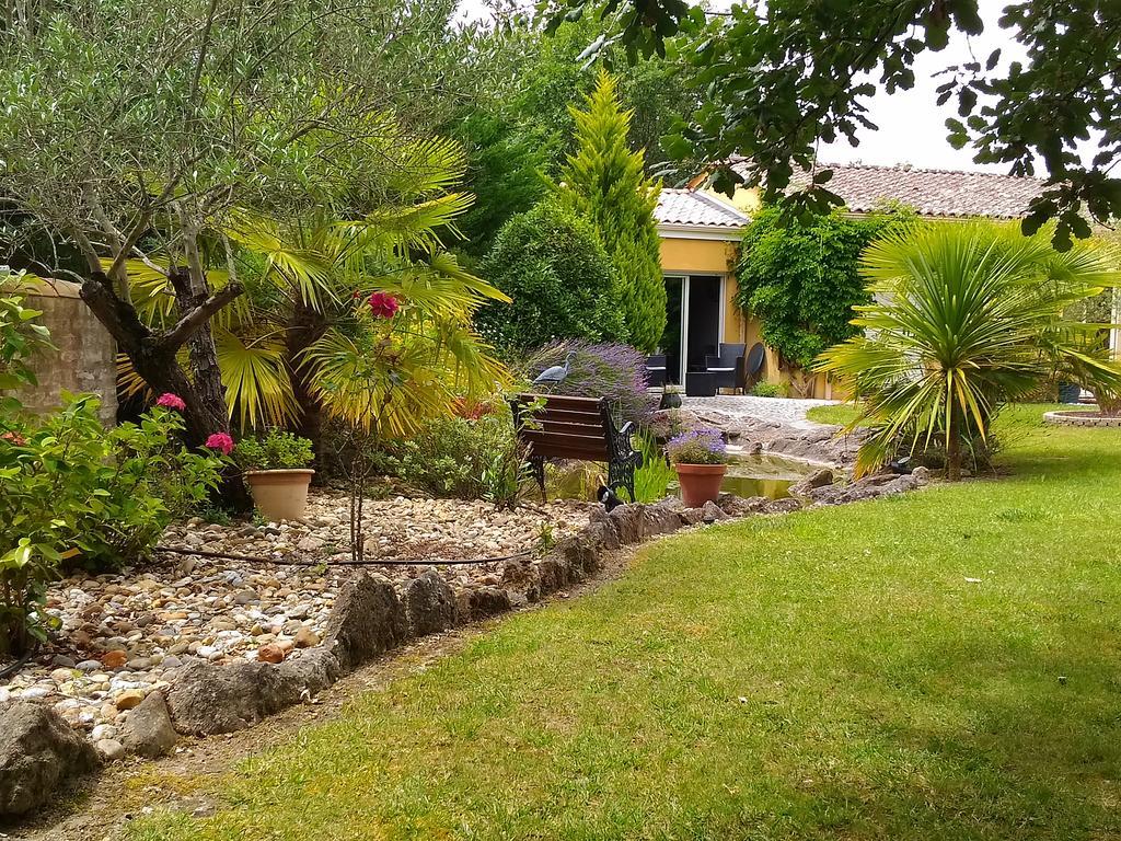 Villa Lescala Blaye Luaran gambar